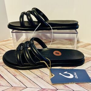 OluKai Tiare Slide Women 8 Faux Leather Sandals Black Strappy Beach Comfort Pool